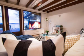 Waterfront Townhouse with BathTub Sauna,FREE Parking